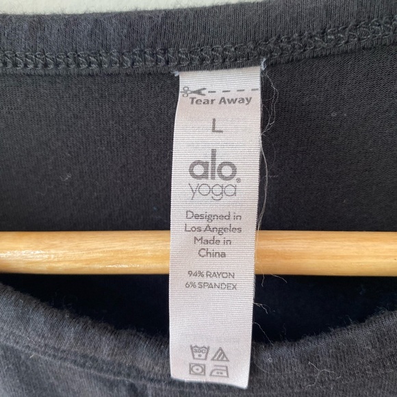 Alo | Large Black Twist Front Cover Tank - Picture 3 of 5